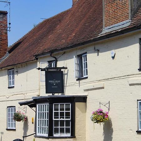 The Kings Head Hotel Whiteparish Екстериор снимка