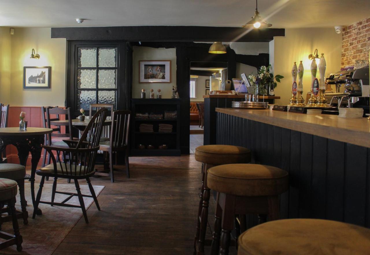 The Kings Head Hotel Whiteparish Екстериор снимка