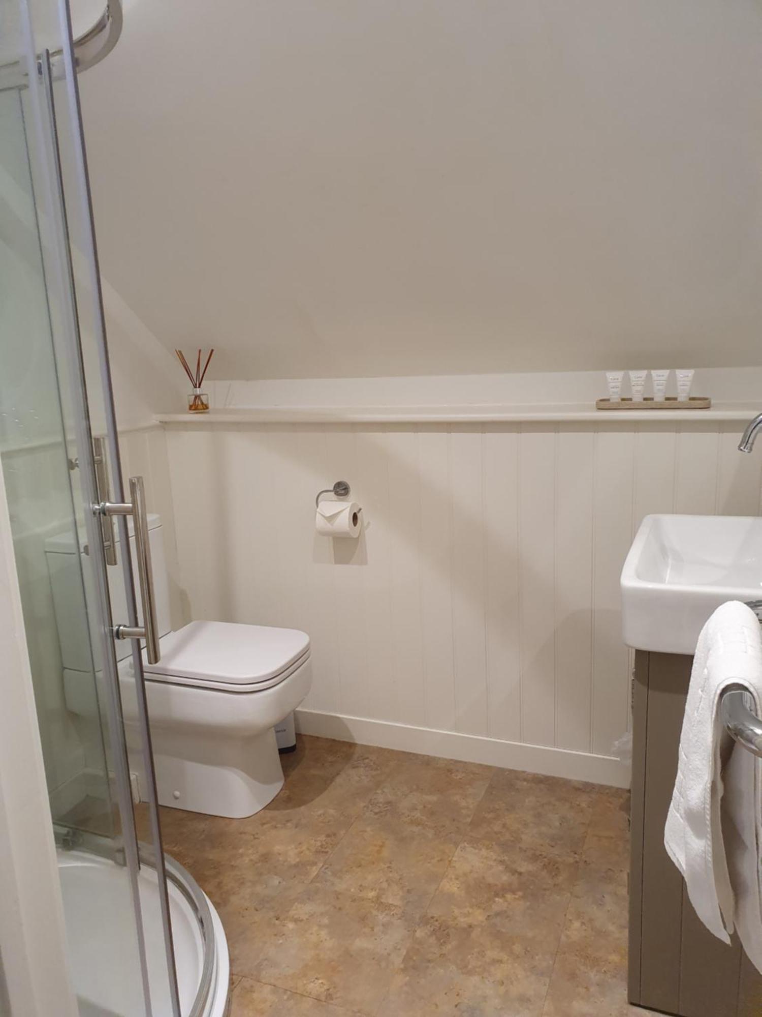 The Kings Head Hotel Whiteparish Екстериор снимка